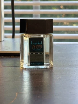 Foto de colección descontinuada Lagerfeld después del afeitado salpicaduras .85 oz / 25 ml Foto 1 de 3