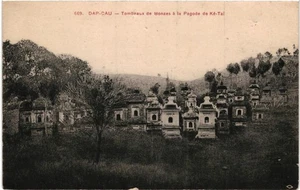 CPA Carte Postale Viêt-Nam Dap-Cau Tombeaux de Bronzes à la Pagode de Ké-Tai VM - Picture 1 of 2