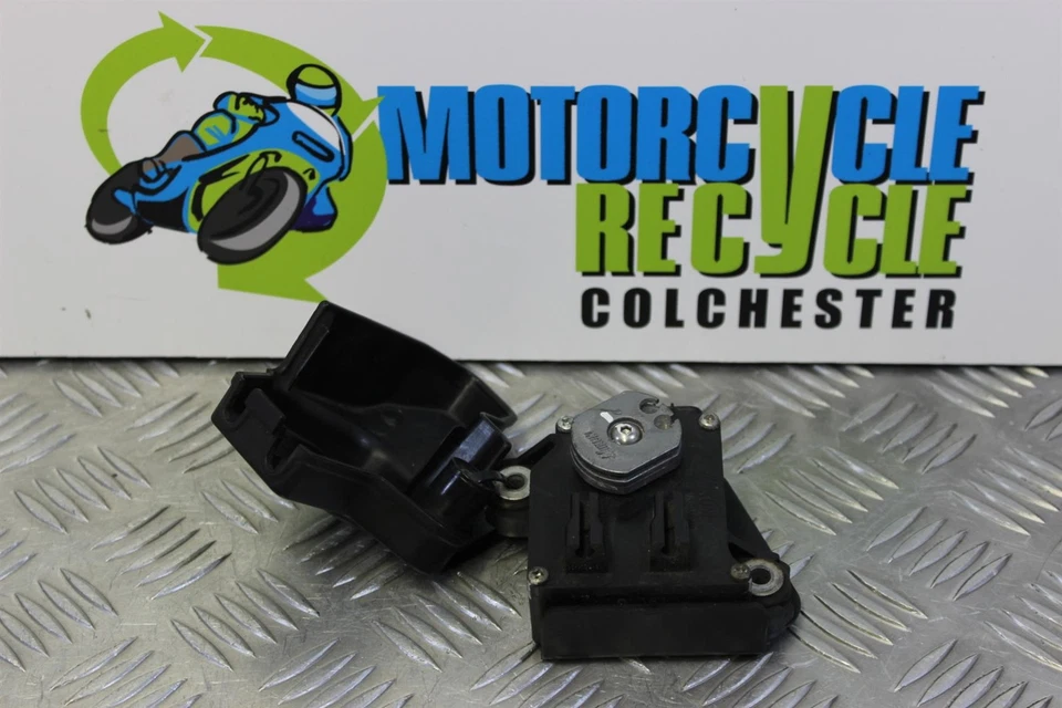 Aprilia Tuono V4 1000 Servo Motor Exhaust APRC V4R 2011 to 2013 B081 - Image 1 of 4