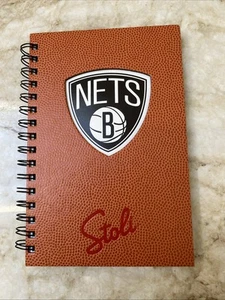 Brooklyn NETS - Stolichnaya Vodka - Notebook Stoli Nets - Foto 1 di 6
