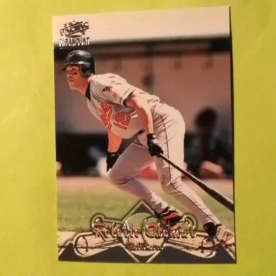 ROBERTO ALOMAR - BALTIMORE ORIOLES - 1998 PACIFIC PARAMOUNT CARD #10 - Image 1 of 4