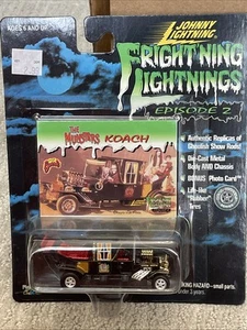 Johnny Lightning Frightning Lightnings Episode 2 Munsters Koach Car Diecast - Imagen 1 de 15