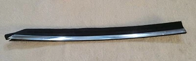 1972 Cadillac Sedan Deville Rear Right Side Edge Chrome Window Edge Trim Molding Foto 1 de 4
