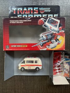 G1 Hasbro Takara Transformer Ratchet MOSC sealed on Bubble Authentic Unused New