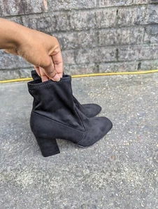 unisa women's black suede sock ankle boots size 6 - Picture 1 of 8