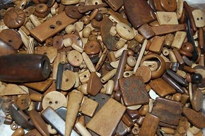 1/2 Pound Of Drilled Buffalo Bone Antique Color Beads Buttons, Pipe Some No Hole - Picture 1 of 1