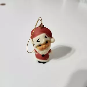 Vintage Mini Hartplastik Santa kleines Kind Weihnachtsschmuck Figur 2" - Bild 1 von 5