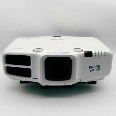 Epson PowerLite Pro G6070W 3LCD Tested Powers On Lamp Works No Lens Parts Repair - Image 1 of 4