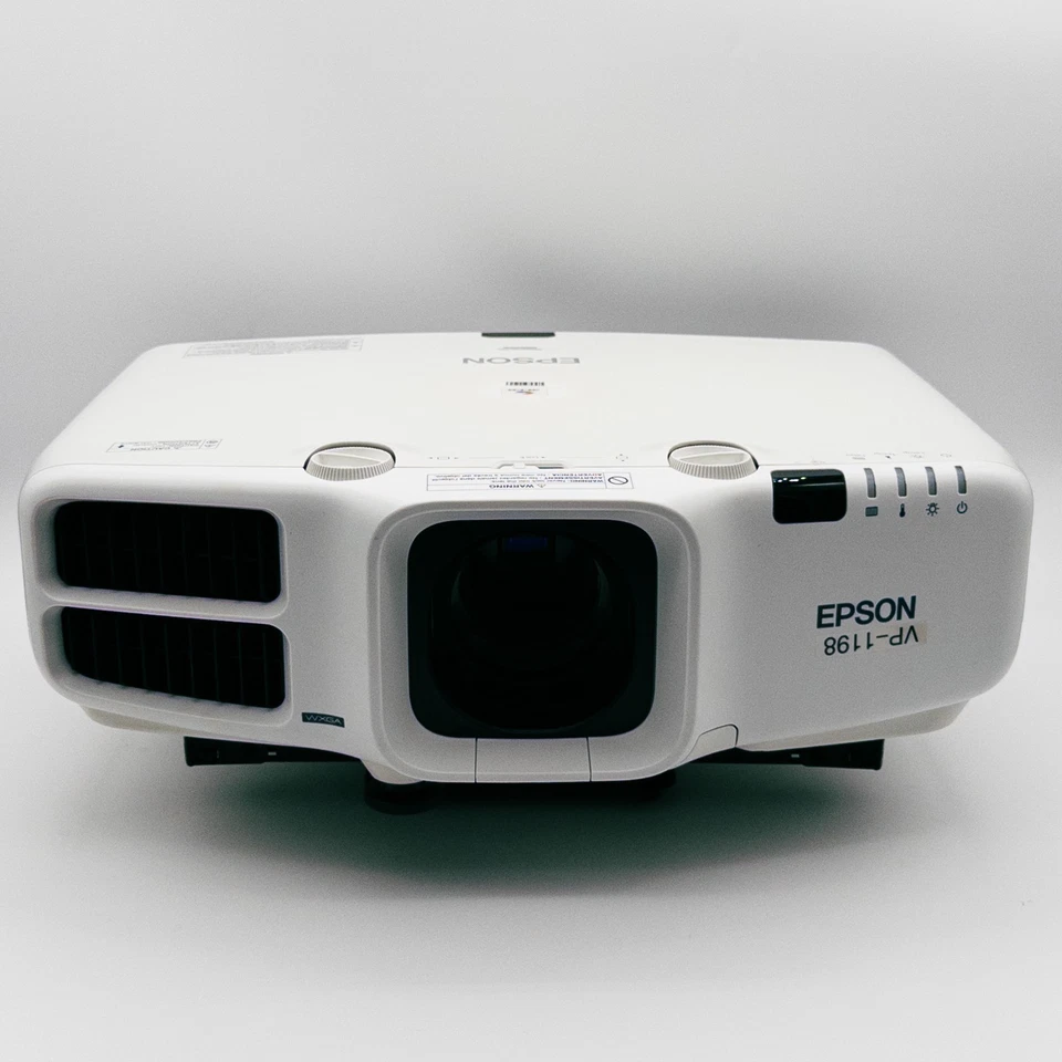 Epson PowerLite Pro G6070W 3LCD Tested Powers On Lamp Works No Lens Parts Repair - Image 1 of 4