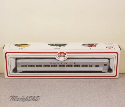 Coche de pasajeros modelo Power Budd #8814 con ruedas de metal HO Foto 1 de 3