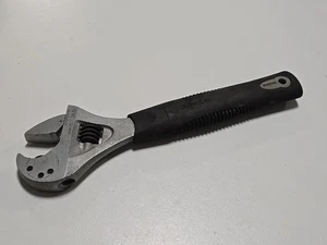 Pro-Grade Ratcheting Adjustable 10" Wrench - Picture 1 of 6