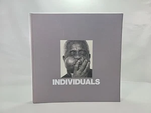 Gap - Individuals : Portraits From The Gap Collection HC Book w/ CD  - Bild 1 von 12