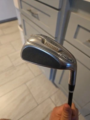 Cleveland Altitude 588 Dual Wedge Action Lite 55 A- Flex Graphite RH 36.5”L - Image 1 of 4