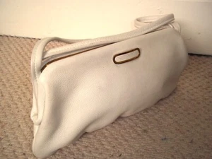 Fabulous VINTAGE 1960's Pale Cream Leather Handbag/Wedding Bag - Picture 1 of 8