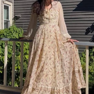 Gunne Sax Maxi Dress by Jessica 1970s Floral Prairie Edwardian Corset Size 7 - Picture 1 of 24