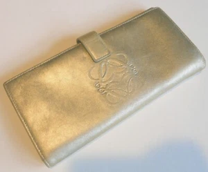 AUTH LOEWE ANAGRAM GOLD SOFT LEATHER LONG BI-FOLD WALLET/COIN PURSE-EX-NEAR MINT - Picture 1 of 10