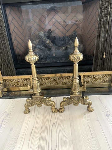 PAIR VINTAGE FRENCH ORNATE CAST BRASS OR BRONZE FIREPLACE ANDIRONS Cover