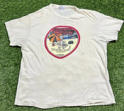 Camiseta De Colección 1983 Grateful Dead Santa Cruz Staff Para Hombre L Cosida Única EE. UU. Foto 1 de 4