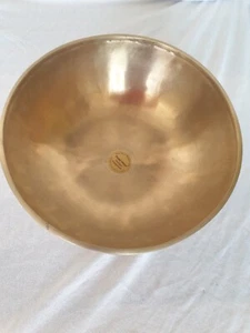 Klangschale, Therapieschale gr. Herzschale, Low, Peter Hess, 1300 gr.- 1350 gr. - Bild 1 von 4