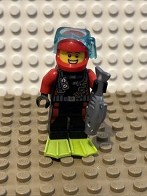Lego City 60153 Beachgoer Scuba Diver Minifigure