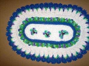 Hand crochet table runner 22" x 32" white w/blue green trim - Picture 1 of 6