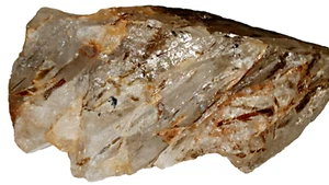 Rutilised Quartz Raw Australian Specimen 89g 7x3x3cm - Bild 1 von 10