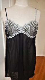 Lise Charmel Dressing Floral Nightdress AC/Argent Crea L 72 Luxury Nightwear