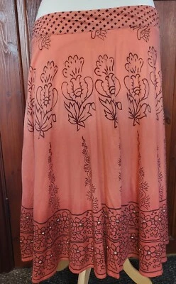 Falda de melocotón forrada con lentejuelas talla M veintiuno para dama. Ligero. Elegante Foto 1 de 4