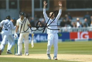ENGLAND CRICKET: MATT PARKINSON SIGNED 6x4 TEST ACTION PHOTO+COA - Picture 1 of 1