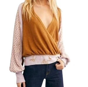 Free People Damen Waffelstrick Surplice Top M Mixed Print Ballonärmel - Bild 1 von 12