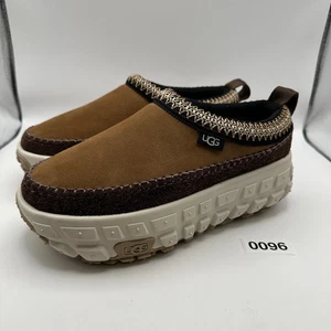 UGG Venture Daze Mule Castagno Uomo 8 1154530 - Foto 1 di 9