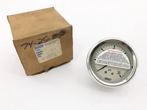 New Wika 9767193 Pressure Gauge Type 213.53 2.5" 30psi 1/4" CBM - Picture 1 of 4