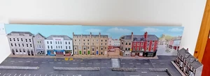 Set of Metcalfe Kit-Built OO Scale Model Railway Low Relief Town Buildings. - Picture 1 of 15