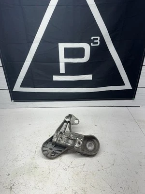 Soporte de montaje del motor subchasis LH para VW Passat B5 Audi A4 B6 B7 - 8E0199351 Foto 1 de 4