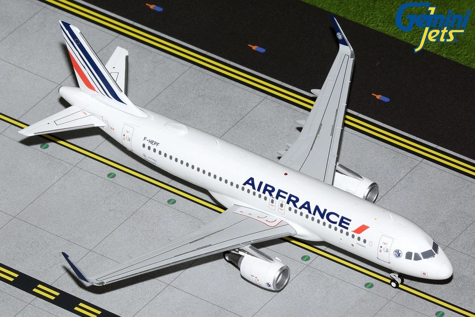 Air France Airbus A320 F-HEPF Gemini Jets G2AFR1208 Scale 1:200 - Image 1 of 1