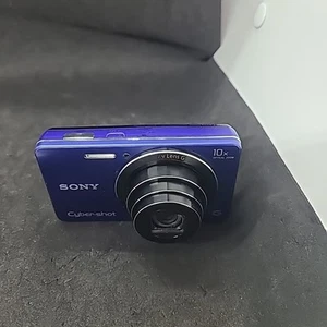 Sony Cybershot Objektiv G 16,1 Megapixel Optical Steady Shot DSC-W690 - ohne Ladegerät - Bild 1 von 5