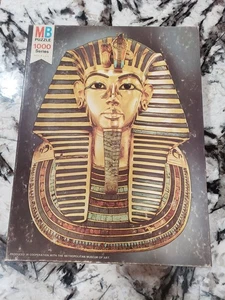 New VTG 1978 King Tut Golden Mask Puzzle 1000pc Milton Bradley Sealed Shelf Wear - Picture 1 of 5