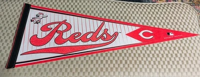 Cincinnati Reds MLB Baseball 30" x 12" Felt Pennant Wincraft made USA, 2007 - Image 1 of 4