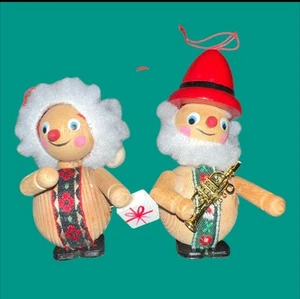 Lot Of 2 Steinbach Wooden Ornaments Germany Musician Man And Boy With Santa Hat - Picture 1 of 4