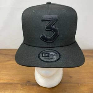Cappello Snapback Chance the Rapper X New Era AUTENTICO 9Fifty RARO TUTTO NERO - Foto 1 di 17