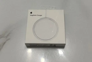 Cargador inalámbrico rápido de 15 W para Apple Mag Safe iPhone 16 15 14 13 12 11 XR Pro Max - Imagen 1 de 3
