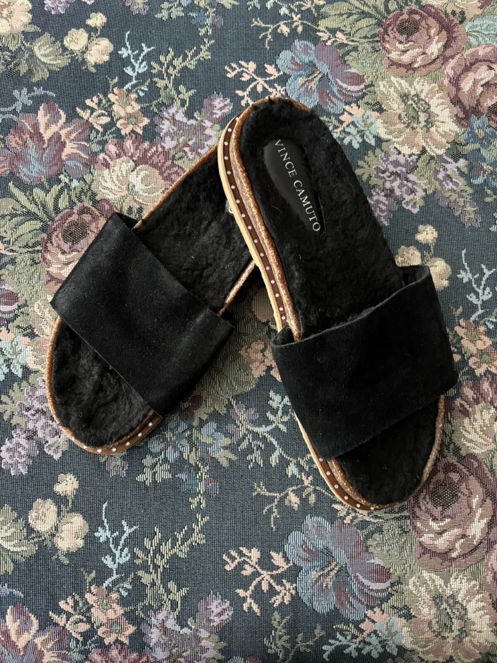 VINCE CAMUTO Damas Negro Gamuza Toboganes Talla 8.5 Foto 1 de 4