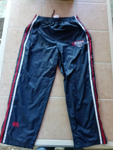 Tennessee Titans Track Pants Mens Large Windbreaker Swishy Pants Nylon NFL Cover