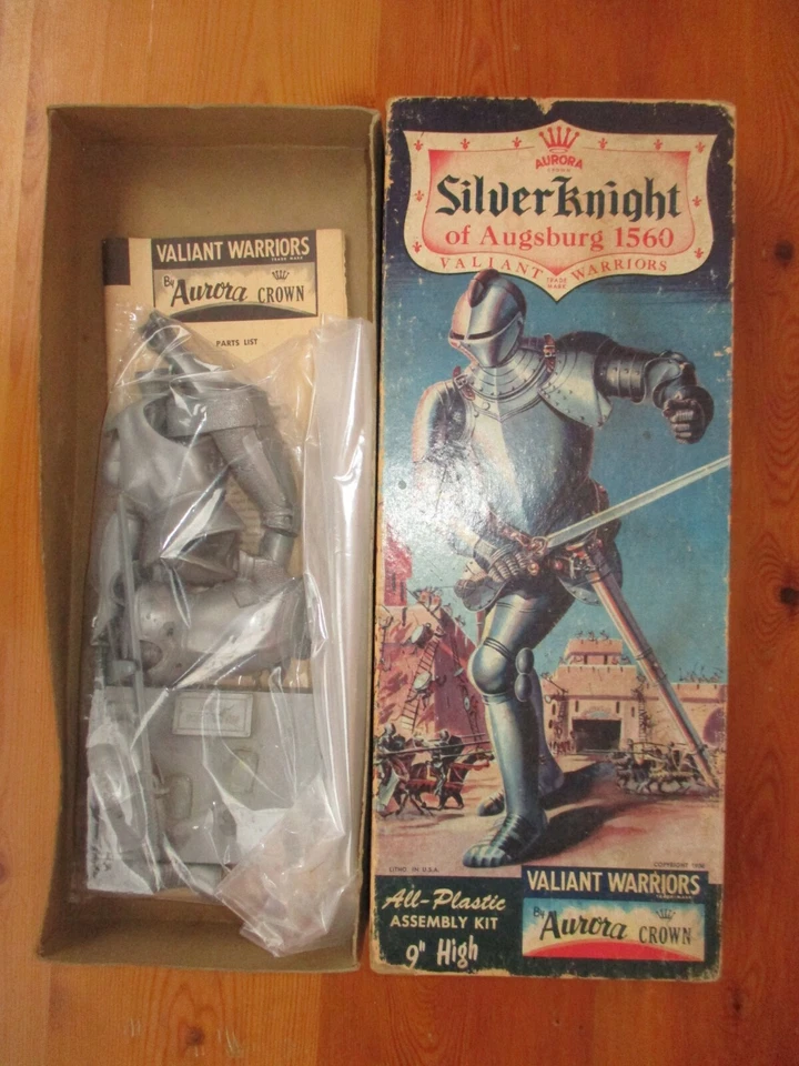 KIT AURORA N.KI-98 SILVER KNIGHT OF AUGSBURG 1560 OBSOLETO 1956 SC.1:8 - Immagine 1 di 1