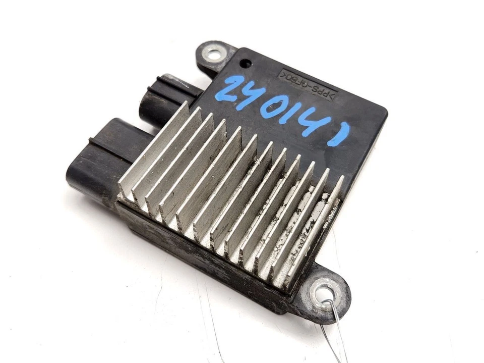 Módulo de control del ventilador de refrigeración Mazda 5 2006-2010 OEM LFB7-15-15Y Foto 1 de 4