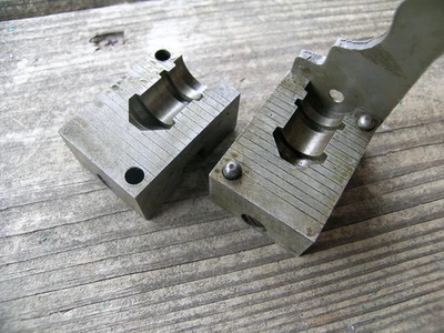 Molde Lyman-T/C 1 Cavidad 50 Cal Maxi Bola para Cargador Bozal Foto 1 de 4