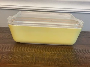 PYREX PRIMARY COLORS YELLOW REFRIGERATOR DISH WITH LID VINTAGE 0503 7”x 9.5” - Picture 1 of 9