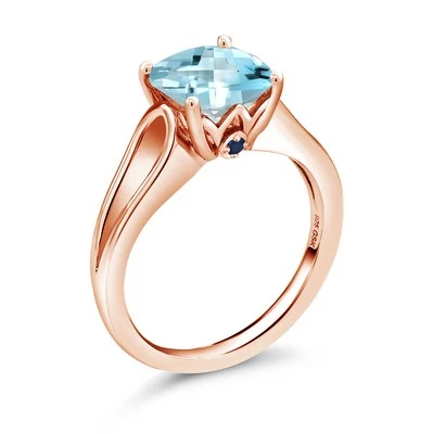 Anillo de plata chapado en oro rosa de 18 quilates con topacio azul cielo topacio cojín de 3,48 quilates Foto 1 de 4
