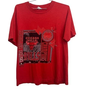 Vintage Chicago Bulls NBA Champions Logo 7 T-Shirt Red Unisex Size M 1993 90s - Picture 1 of 11