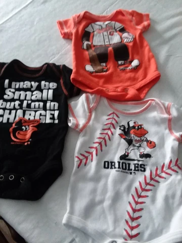 Baby short sleeve bodysuit 0-3 month size Baltimore orioles MLB lot of 3 Cover